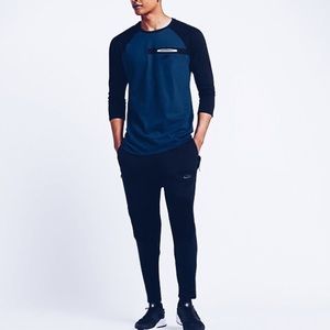 Nike 3/4 Sleeve T Shirt  Pocket
